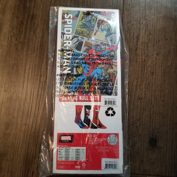 Marvel Spider-man 360 Crew Socks - Picture 2 of 6